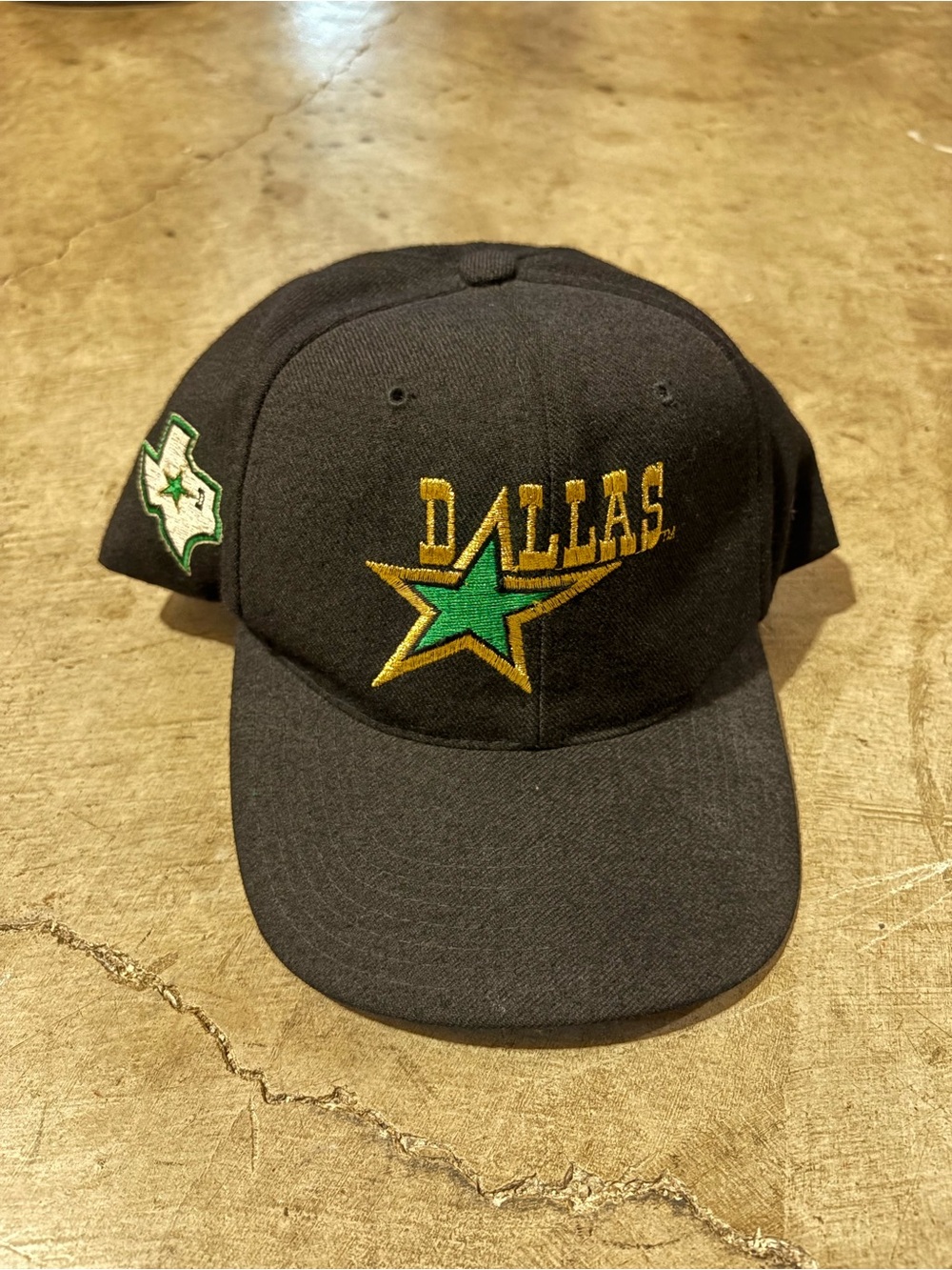 Vintage CCM Dallas Stars Snapback